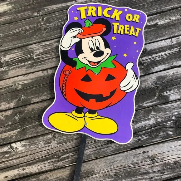 Mickey Mouse Outdoor Halloween  Sign - Picture 1 of 10